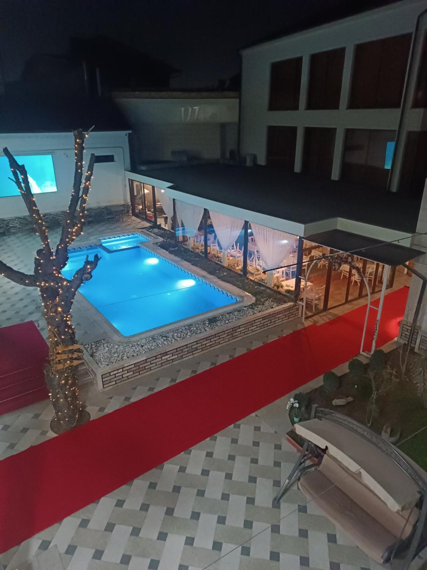 Grand Caravan Tashkent Luaran gambar